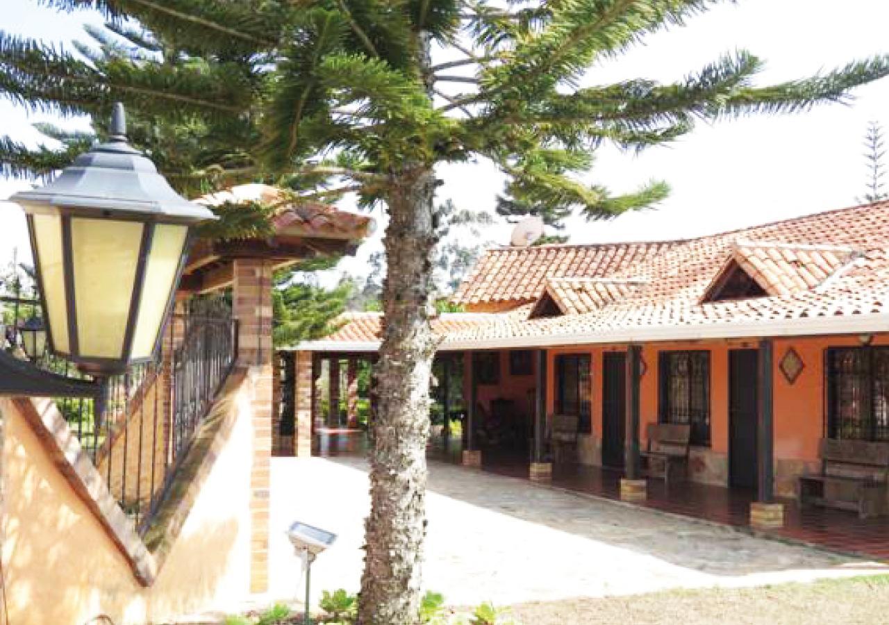 Hotel Cristo Rey Campestre Los Santos  Exterior foto